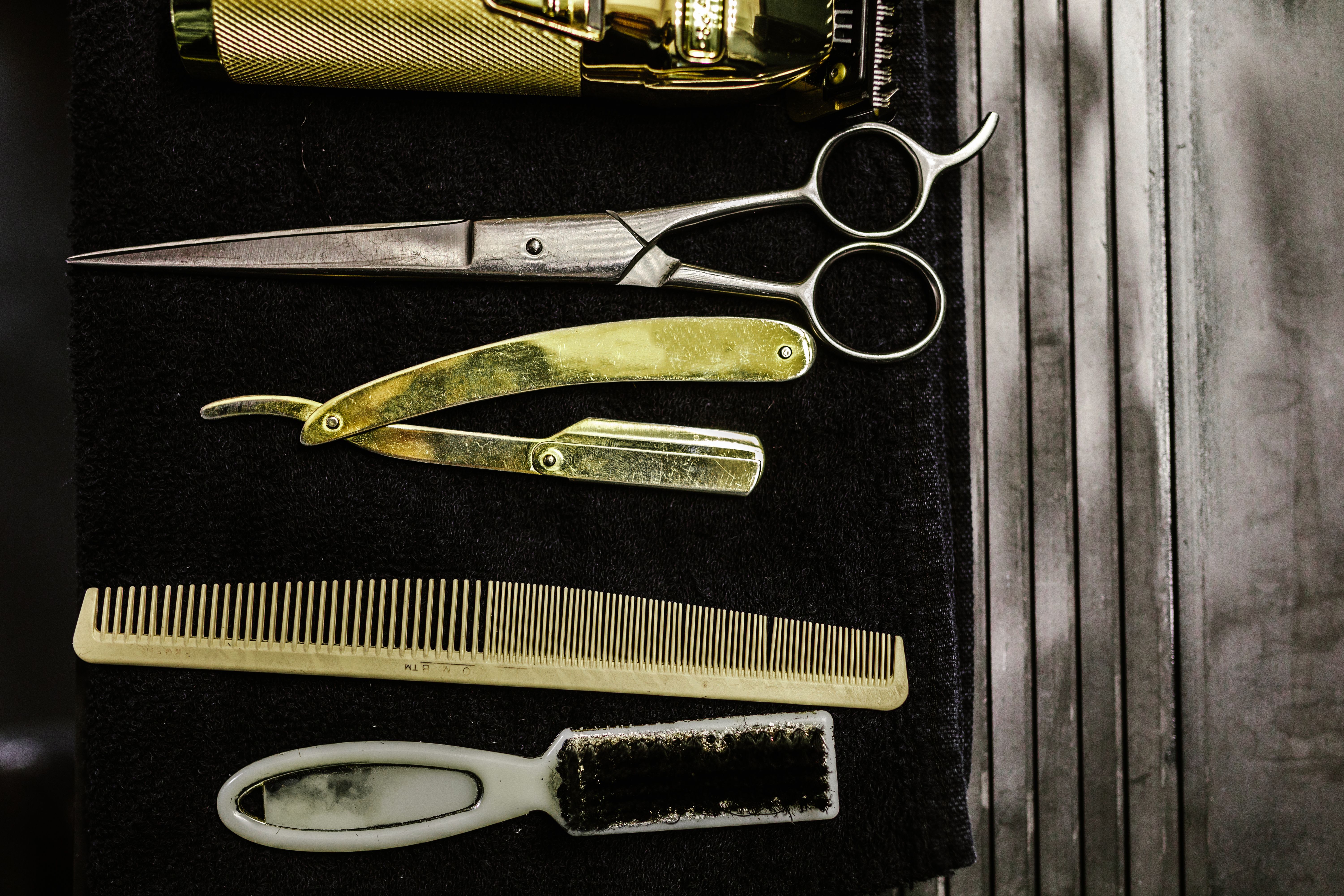 Close detail of professional barber tools for a mobile service